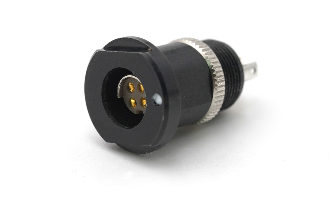 Core 102 Series 4Pin female Socket【Rear Fastened M9*0.5】wiring type soldering