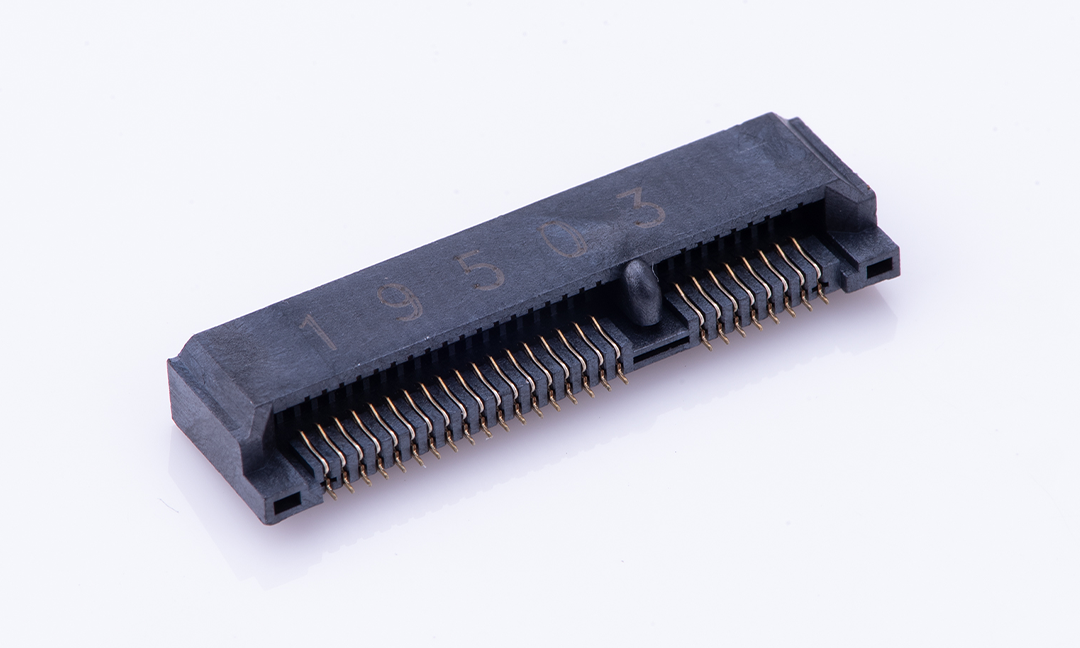 PCI 插槽 0.8mm 間距 母座52Pin SMT 黑色  H=4MM 半金
